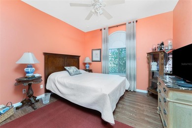 Impressive *LAKE FRONT*  3 Bedroom, 2 Bathroom home with - photo 31