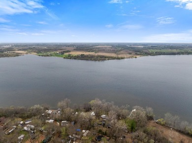 Check out this 2-bed, 1-bath camper overlooking Cokato Lake - photo 40