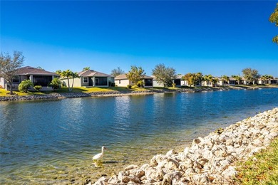 Impressive *LAKE FRONT*  3 Bedroom, 2 Bathroom home with - photo 43