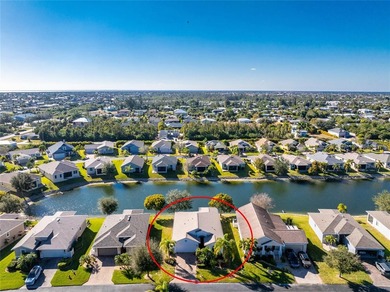 Impressive *LAKE FRONT*  3 Bedroom, 2 Bathroom home with - photo 47