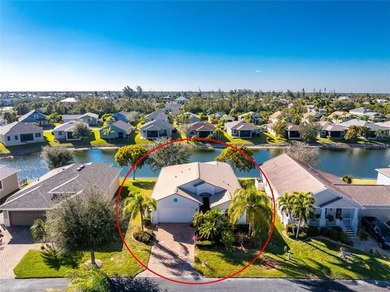 Impressive *LAKE FRONT*  3 Bedroom, 2 Bathroom home with - photo 48
