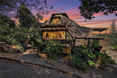 Lakefront Living with Spectacular Views, Private Dock & - photo 5