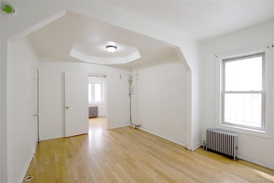 Detached 2 Family house located in the convenient area, within - photo 6