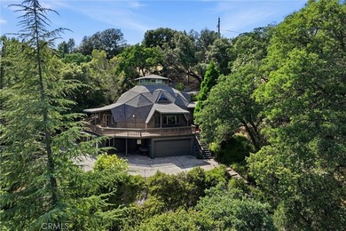 Lakefront Living with Spectacular Views, Private Dock & - photo 8