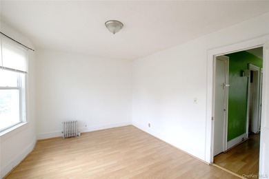 Detached 2 Family house located in the convenient area, within - photo 8
