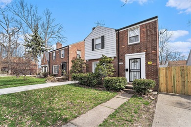 Lake Saint Clair Home Sale Pending in Detroit Michigan