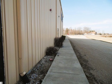 BRING AN OFFER-ALL OFFERS WILL BE CONSIDERED! 35,000 Sq. Ft of - photo 9