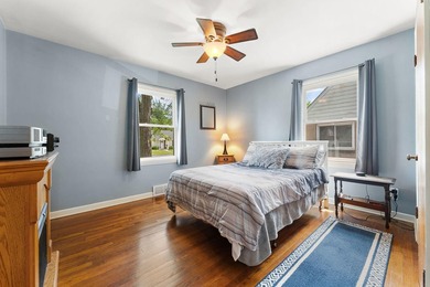 Charming brick ranch in the heart of Hobart! Updated kitchen - photo 14