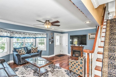 Welcome to this charming and beautifully maintained Cape Cod - photo 7
