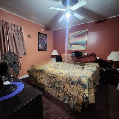 Huge opportunity to acquire a high-visibility commercial - photo 20
