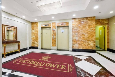 Luxury 2 bedroom and 2 bathroom condo apartment in the center of - photo 3