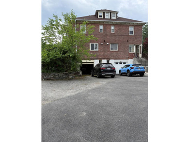 Beautiful Georgian Townhouse to be Sold AS IS. Has good 250 gal - photo 4
