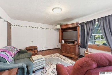 Contract Pending: On the market for Back Up Offers. Charming - photo 5