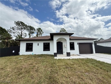 Lehigh Acres Area Home For Sale in Lehigh Acres Florida
