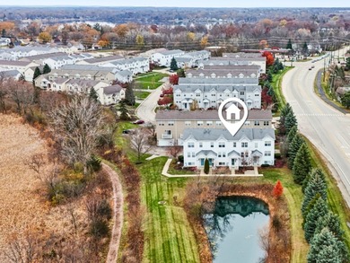 Lake Townhome/Townhouse For Sale in Hainesville, Illinois