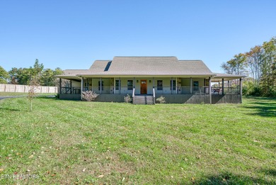 Lake Tansi Home For Sale in Crossville Tennessee