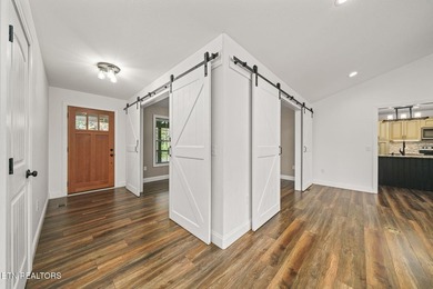 Modern Country Charm with Space, Privacy, and Resort-Style - photo 4