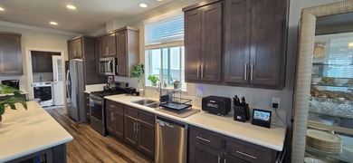 Best Home, Yard & View in the Entire Community! Spectacular - photo 12