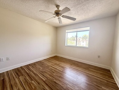 Move right into this beautifully updated 2-bedroom, 2-bathroom - photo 15