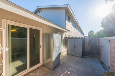 Welcome Home to this Beautifully Maintained Updated End-Unit - photo 23