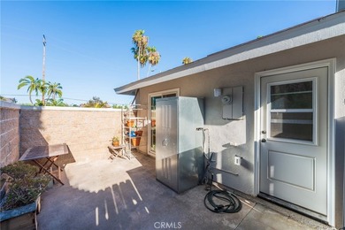 Welcome Home to this Beautifully Maintained Updated End-Unit - photo 25