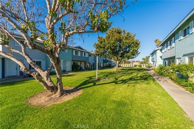 Welcome Home to this Beautifully Maintained Updated End-Unit - photo 32