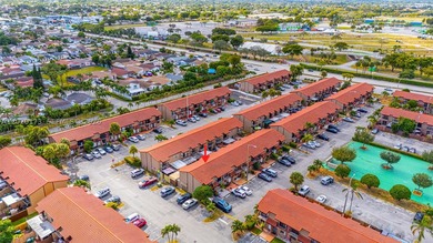 Well-located 1-bedroom, 1.5-bath condo in the highly desirable - photo 6