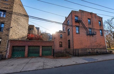 Welcome to 274 Barrow Street, a rare opportunity to own a large - photo 38