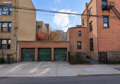 Welcome to 274 Barrow Street, a rare opportunity to own a large - photo 39