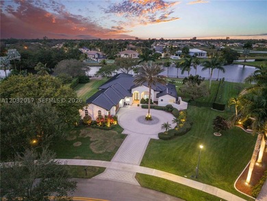 Experience luxury waterfront living in the highly sought-after - photo 45