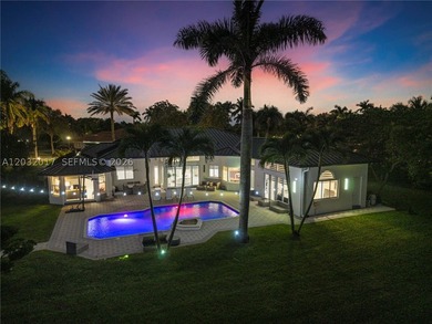 Experience luxury waterfront living in the highly sought-after - photo 46