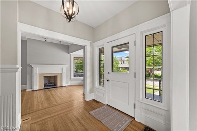 Charming Colonial situated in a prime Western Lakewood location - photo 3