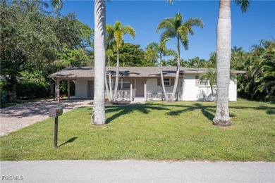 Caloosahatchee River Home For Sale in Fort Myers Florida