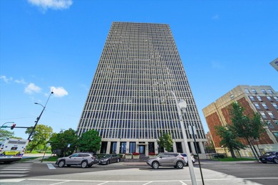 Lake Condo For Sale in Chicago, Illinois