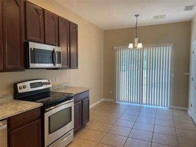 Back on the market and now priced to sell! Welcome to this - photo 4