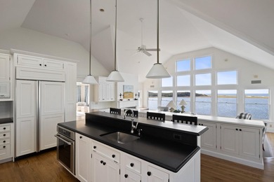 Wellfleet's finest waterfront location paired with an immaculate - photo 13