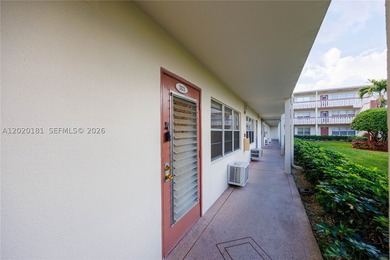 INVESTOR OPPORTUNITY! Tenant-occupied 1-bedroom, 1.5-bath condo - photo 3