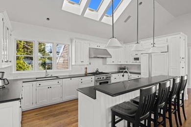 Wellfleet's finest waterfront location paired with an immaculate - photo 15