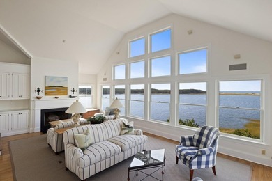 Wellfleet's finest waterfront location paired with an immaculate - photo 21