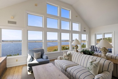 Wellfleet's finest waterfront location paired with an immaculate - photo 22