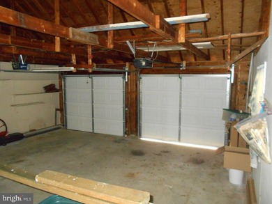 Updated 3-bedroom, 2-bath waterfront home on Hudson Creek offers - photo 25