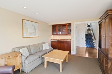 Wellfleet's finest waterfront location paired with an immaculate - photo 40