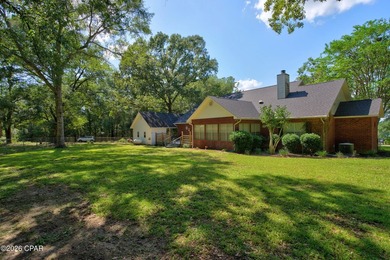 Welcome to 2712 Marian Drive, a beautifully maintained brick - photo 48