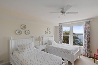 Wellfleet's finest waterfront location paired with an immaculate - photo 48