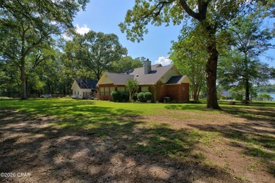 Welcome to 2712 Marian Drive, a beautifully maintained brick - photo 49