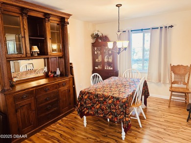 This inviting 2 story, 3 bed 2.5 bath property offers a warm and - photo 10