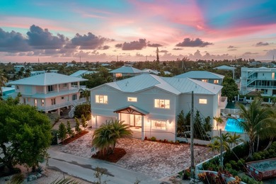 Welcome to 194 Buttonwood Lane, a rare waterfront sanctuary - photo 1
