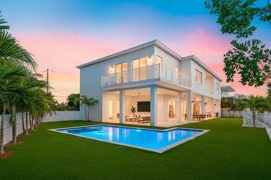 Welcome to 194 Buttonwood Lane, a rare waterfront sanctuary - photo 6