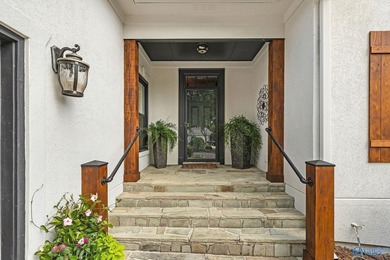 Enjoy golf course living in this beautifully maintained 2,004 sq - photo 9