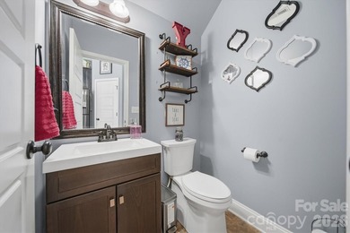 MOTIVATED SELLER! This wonderful home is located inside a gated - photo 23
